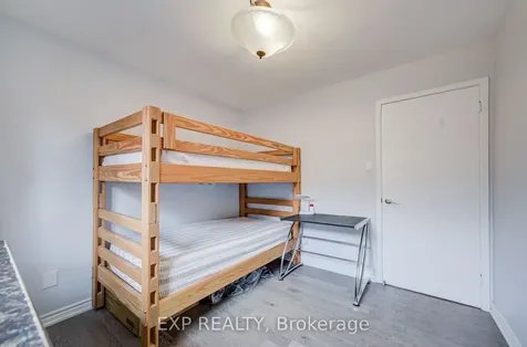 124 Chipwood Crescent Toronto ON M2J 3X7