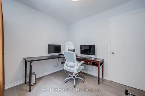 124 Chipwood Crescent Toronto ON M2J 3X7