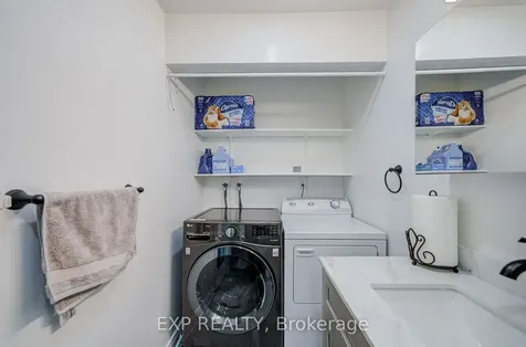 124 Chipwood Crescent Toronto ON M2J 3X7
