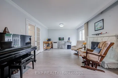 124 Chipwood Crescent Toronto ON M2J 3X7