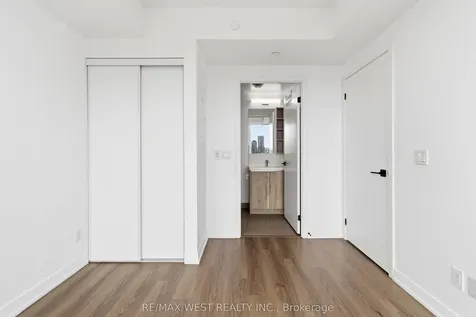 319 Jarvis Street Toronto ON M5B 0C8
