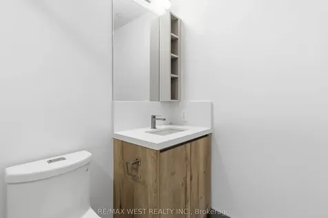 319 Jarvis Street Toronto ON M5B 0C8