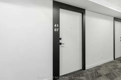 319 Jarvis Street Toronto ON M5B 0C8