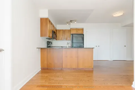2181 Yonge Street Toronto ON M4S 2B1