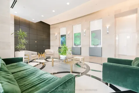 2181 Yonge Street Toronto ON M4S 2B1