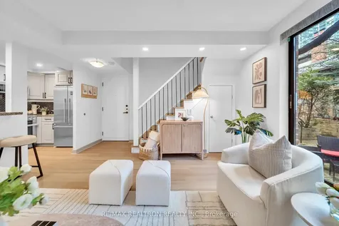19 Dundonald Street Toronto ON M4Y 1K3
