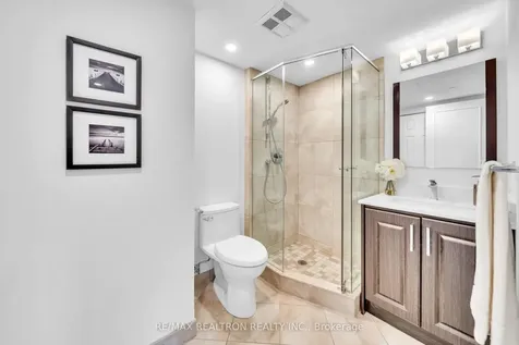 19 Dundonald Street Toronto ON M4Y 1K3