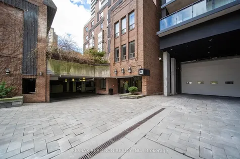 19 Dundonald Street Toronto ON M4Y 1K3