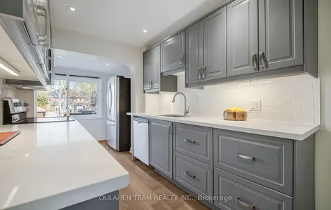 127 Rumsey Road Toronto ON M4G 1P3