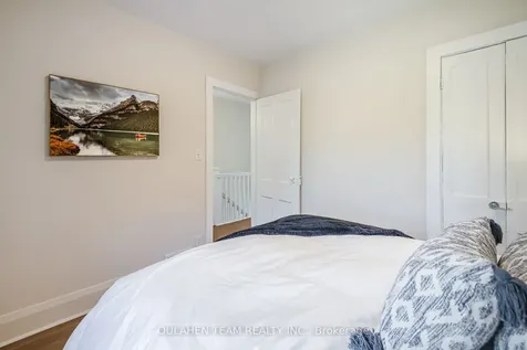 127 Rumsey Road Toronto ON M4G 1P3