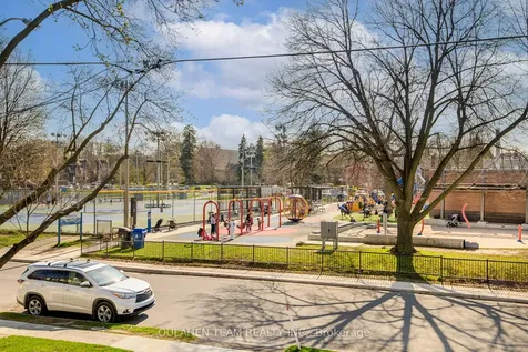 127 Rumsey Road Toronto ON M4G 1P3
