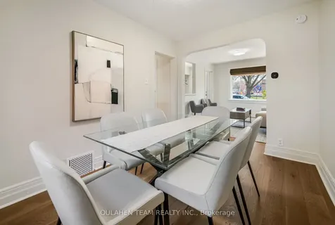 127 Rumsey Road Toronto ON M4G 1P3