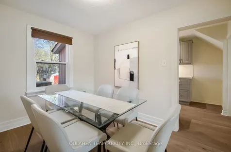 127 Rumsey Road Toronto ON M4G 1P3
