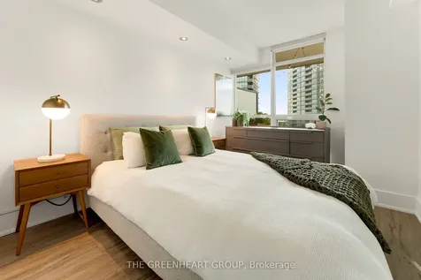 209 Fort York Boulevard Toronto ON M5V 4A1
