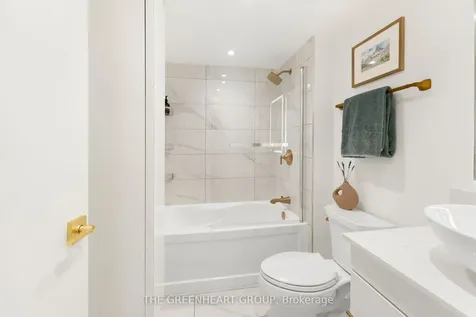 209 Fort York Boulevard Toronto ON M5V 4A1