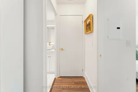 209 Fort York Boulevard Toronto ON M5V 4A1