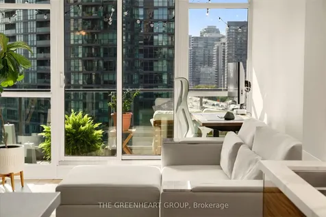209 Fort York Boulevard Toronto ON M5V 4A1