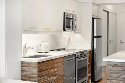 209 Fort York Boulevard Toronto ON M5V 4A1