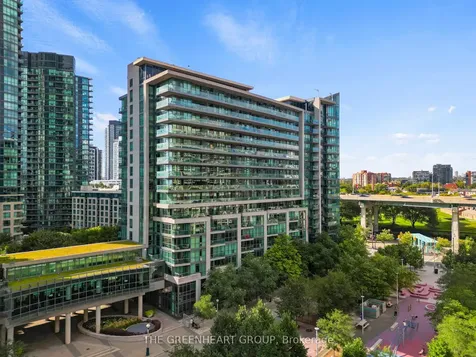209 Fort York Boulevard Toronto ON M5V 4A1