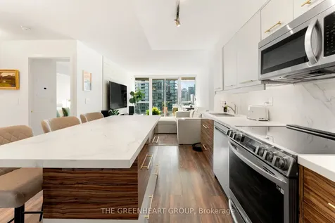 209 Fort York Boulevard Toronto ON M5V 4A1