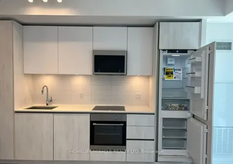 8 Widmer Street Toronto ON M5V 0W6