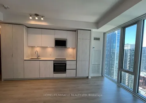 8 Widmer Street Toronto ON M5V 0W6