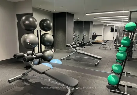 8 Widmer Street Toronto ON M5V 0W6