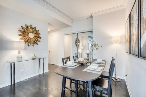 832 Bay Street Toronto ON M5S 1Z6