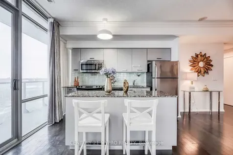 832 Bay Street Toronto ON M5S 1Z6