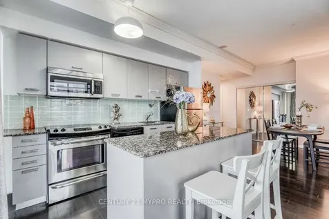 832 Bay Street Toronto ON M5S 1Z6
