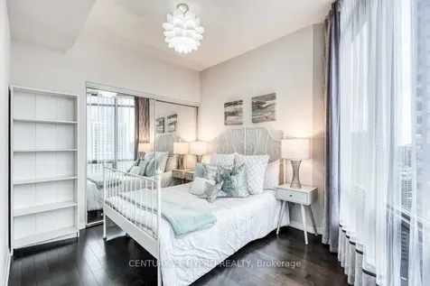 832 Bay Street Toronto ON M5S 1Z6