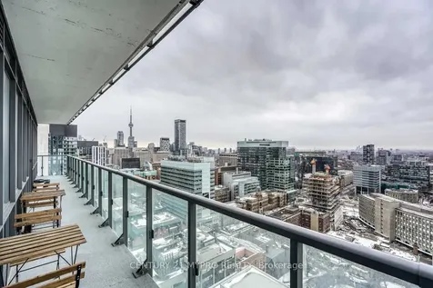 832 Bay Street Toronto ON M5S 1Z6
