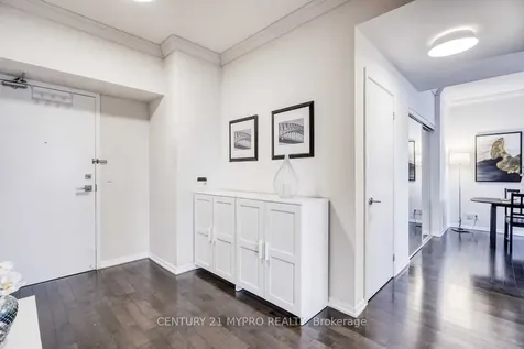 832 Bay Street Toronto ON M5S 1Z6