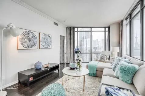 832 Bay Street Toronto ON M5S 1Z6