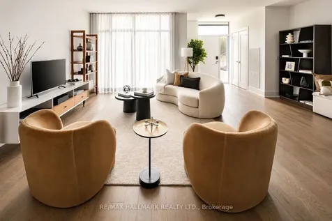 10 Inn On The Park Drive Toronto ON M3C 0P9