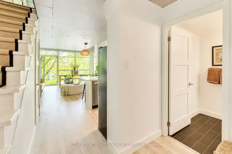954 King Street W Toronto ON M6K 3L9