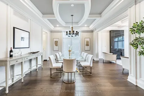 15 Montford Drive Toronto ON M2M 3H2