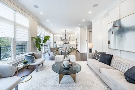 15 Montford Drive Toronto ON M2M 3H2
