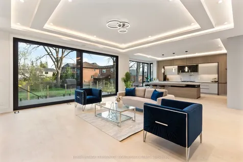 205 Horsham Avenue Toronto ON M2N 2A4