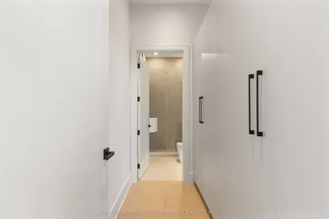 205 Horsham Avenue Toronto ON M2N 2A4