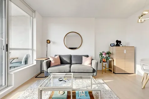 230 Queens Quay W Toronto ON M5J 2Y7