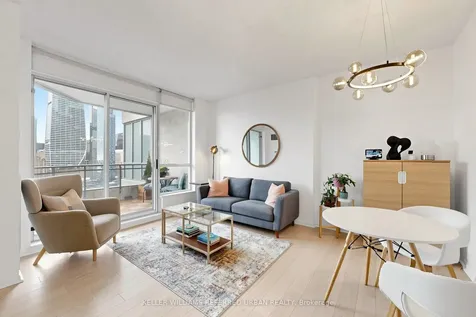 230 Queens Quay W Toronto ON M5J 2Y7