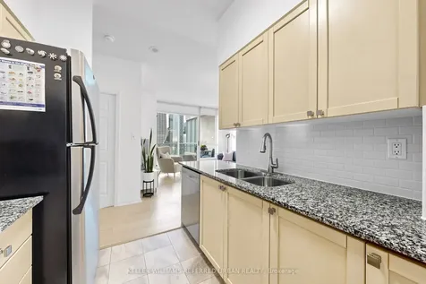 230 Queens Quay W Toronto ON M5J 2Y7