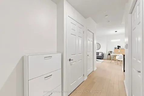 230 Queens Quay W Toronto ON M5J 2Y7