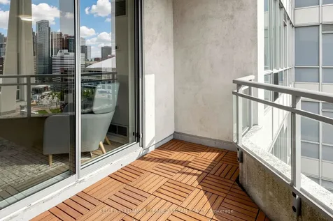 230 Queens Quay W Toronto ON M5J 2Y7