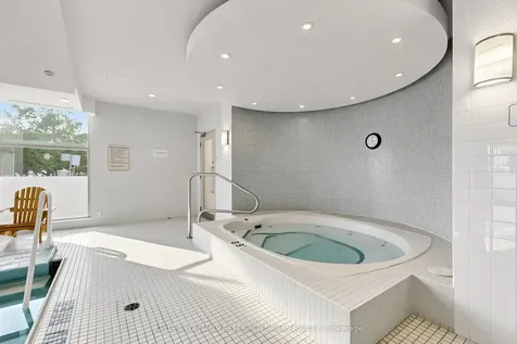 230 Queens Quay W Toronto ON M5J 2Y7