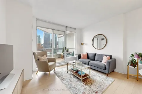 230 Queens Quay W Toronto ON M5J 2Y7