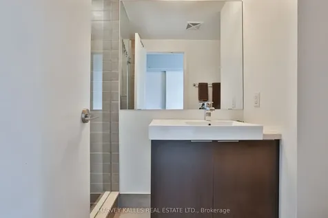 478 King Street W Toronto ON M5V 0A8