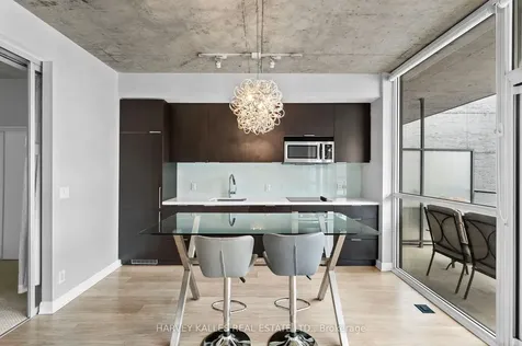 478 King Street W Toronto ON M5V 0A8