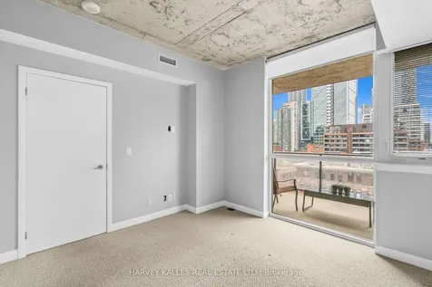 478 King Street W Toronto ON M5V 0A8